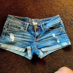 Cute Hydraulic Distressed Jean Shorts